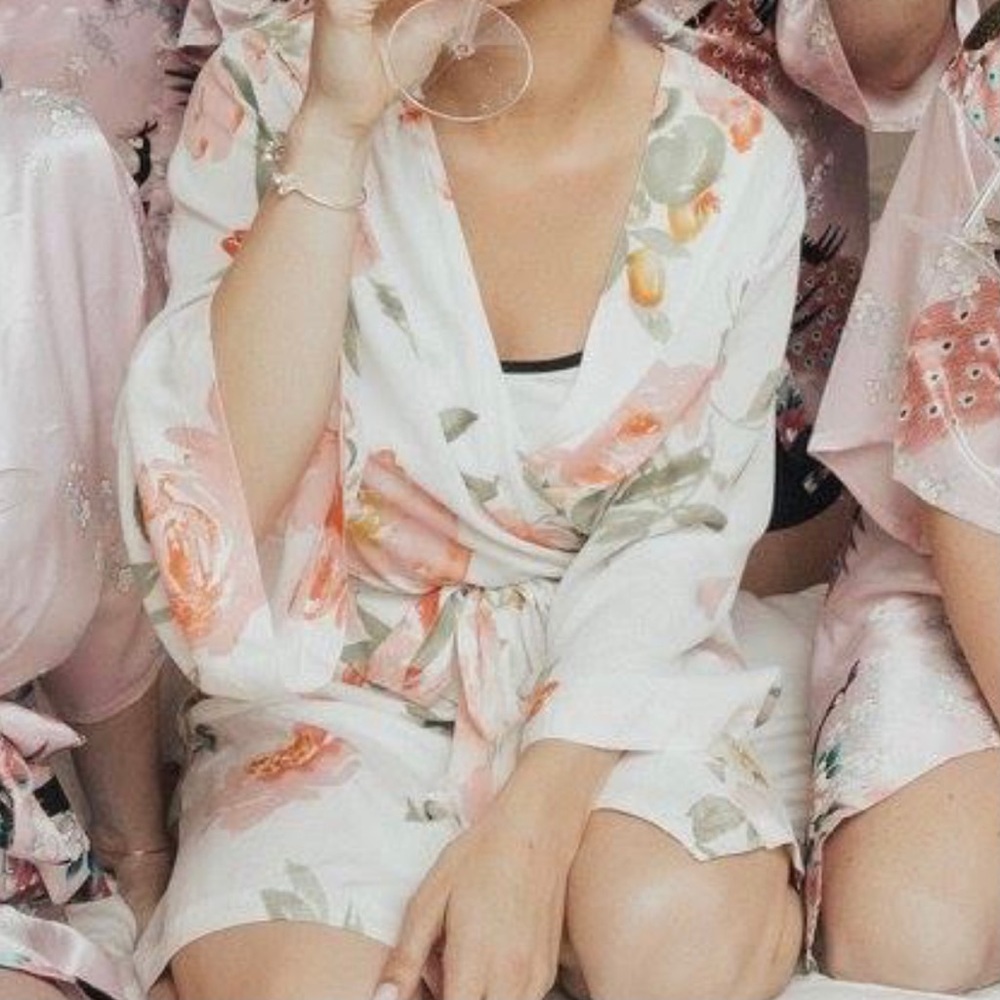 Plum Pretty Sugar Floral Bridal Robe